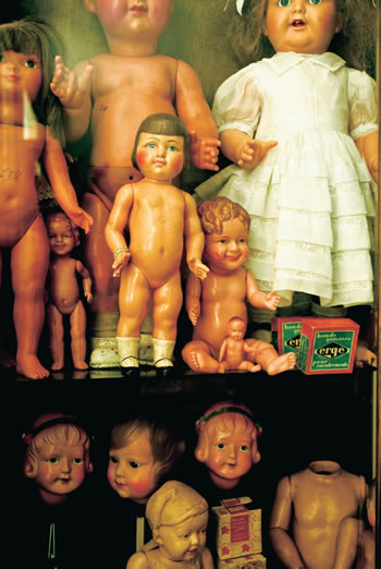 Doll Hospital  Restauro de bonecas e brinquedos: A Mansão da Barbie
