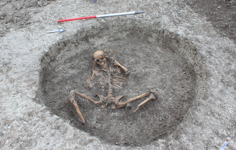Esqueletos de 3 mil anos são encontrados em obras de abastecimento de água na Inglaterra / Foto: Thames Water
