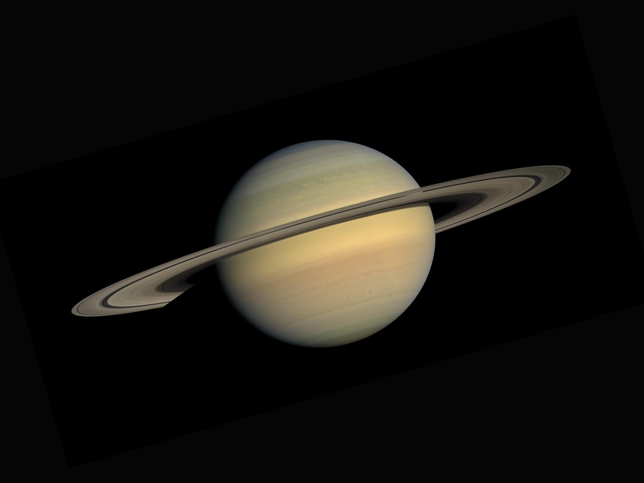 Novas imagens espetaculares dão dicas sobre a origem dos anéis de Saturno