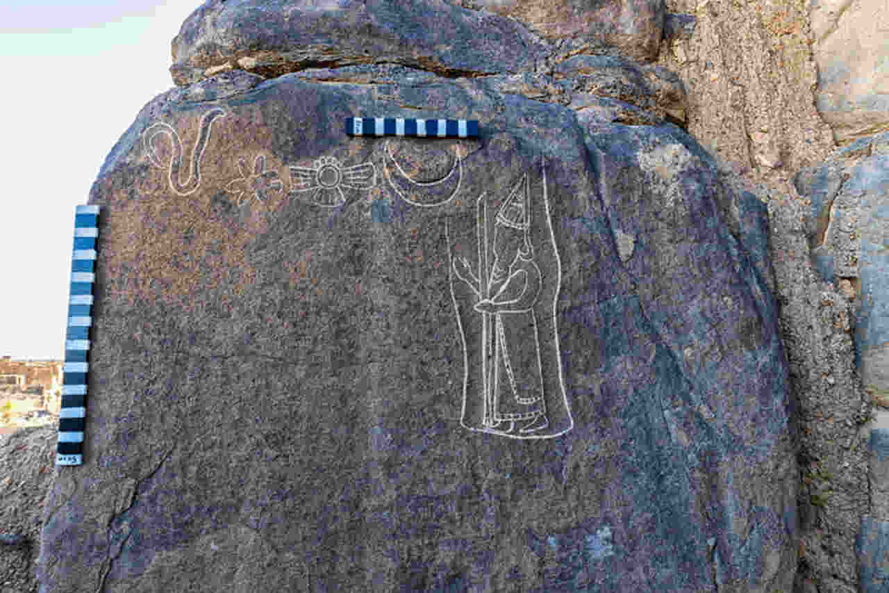 Arqueólogos descobrem escultura de 2.250 anos do último rei da Babilônia