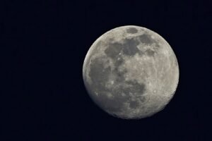 Nasa acelera planos para instalar reator nuclear na Lua - Planeta