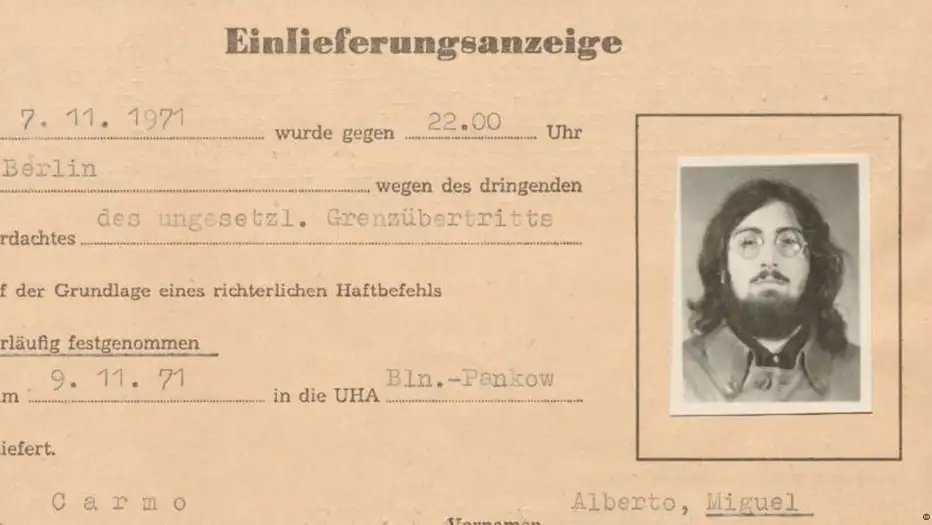 Registro da Stasi sobre prisão de Miguel Carmo após ele pular o Muro de Berlim