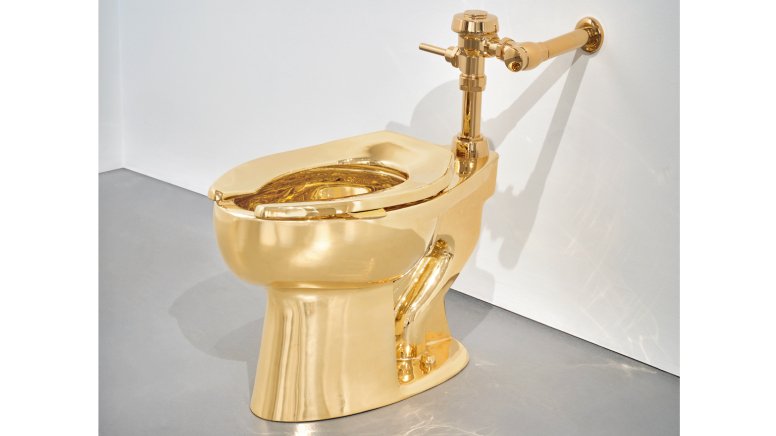 Vaso sanitário feito em ouro maciço arrematado por US$ 12,1 milhões em leilão